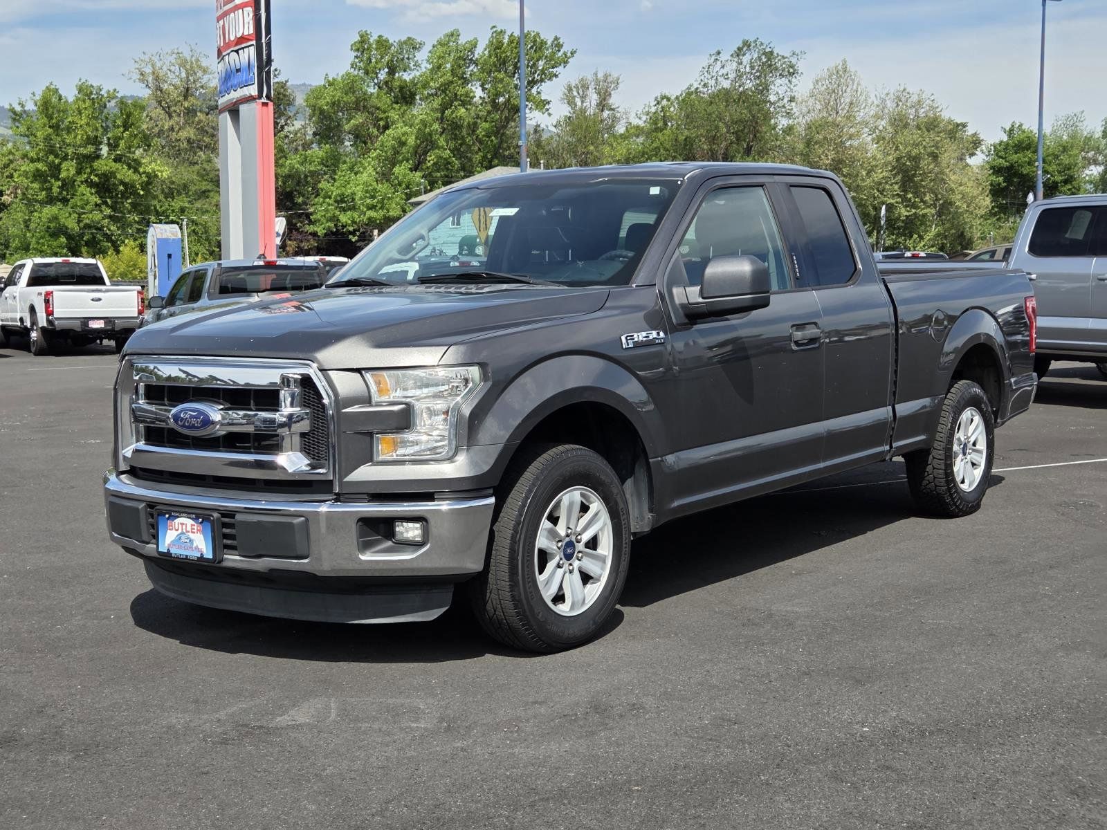 Used 2015 Ford F150 XLT RWD image 1