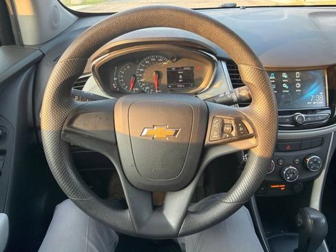 Used 2017 Chevrolet Trax LS AWD/4WD image 15
