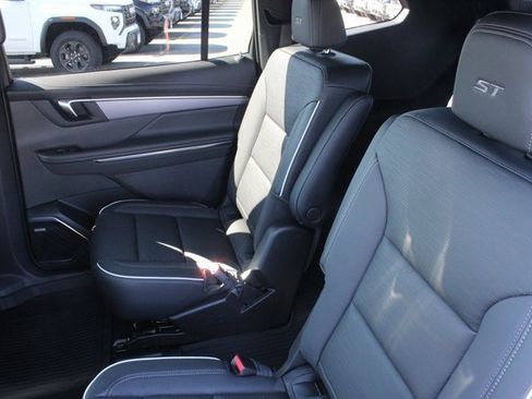 New 2026 Buick Enclave Sport Touring w/ Power Package image 23