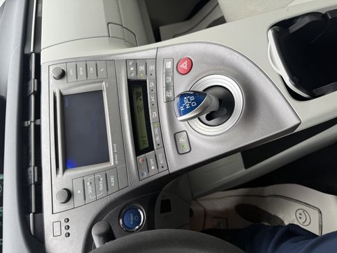 Used 2015 Toyota Prius Three image 1