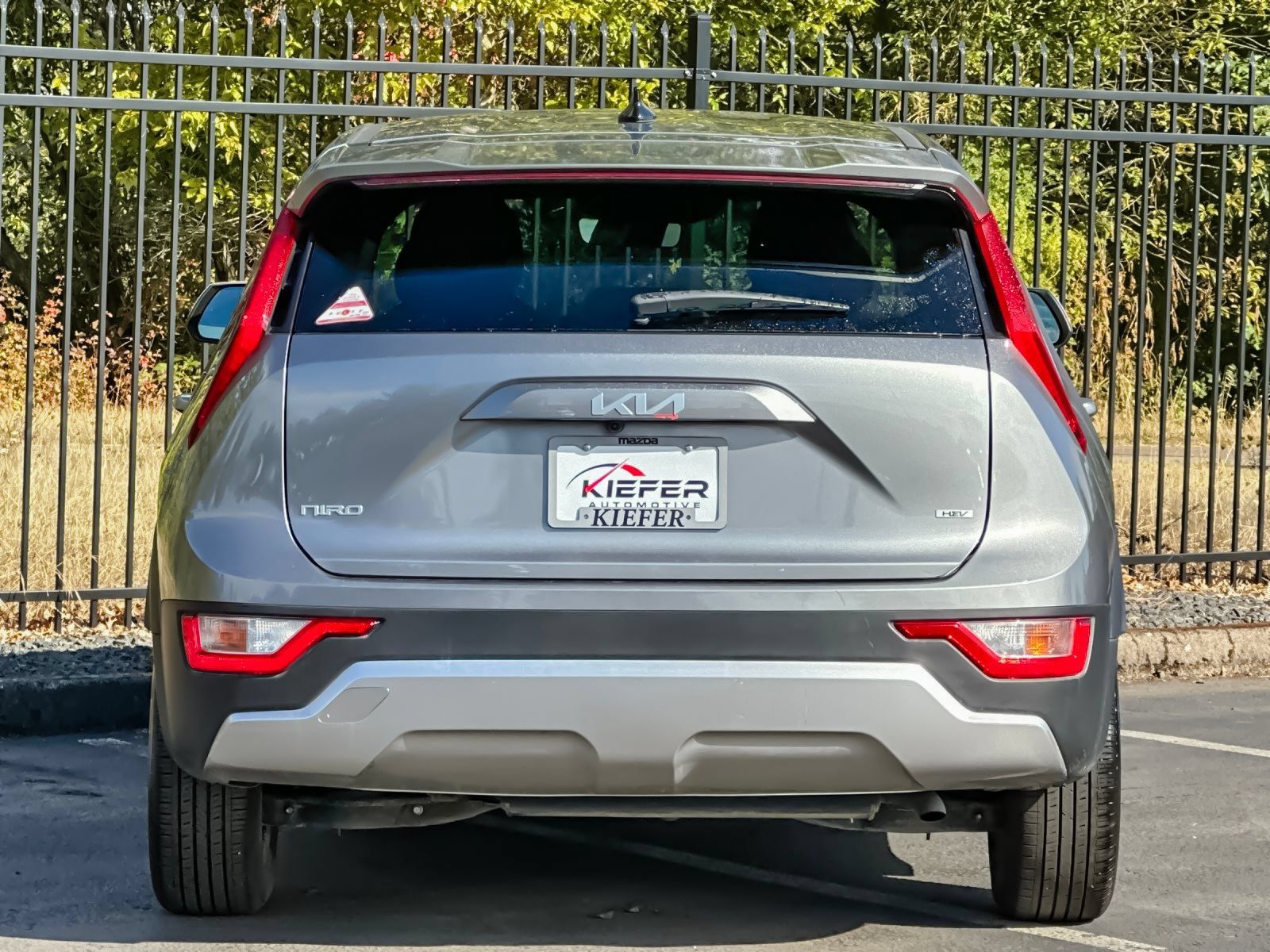 Used 2025 Kia Niro LX FWD image 4