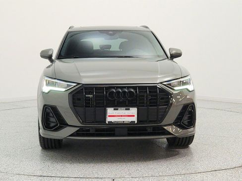 Used 2023 Audi Q3 2.0T Premium Plus w/ Premium Plus Package AWD/4WD image 2