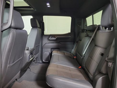 Used 2025 Chevrolet Silverado 1500 High Country w/ Midnight Edition AWD/4WD image 23