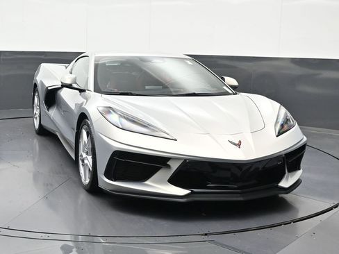 Used 2024 Chevrolet Corvette Stingray Preferred Cpe w/ Z51 Performance Package image 8