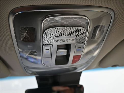 New 2026 Genesis GV70 2.5T Select image 12