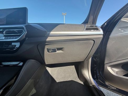 Used 2025 BMW X4 xDrive30i AWD/4WD image 31