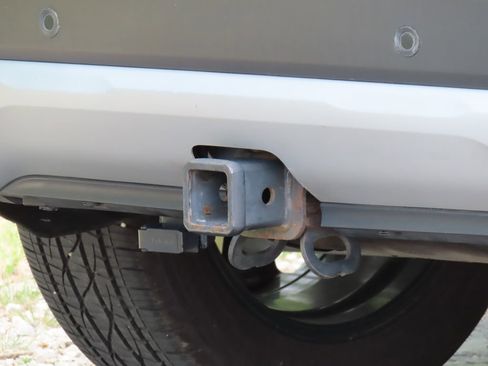 Used 2023 Ford Escape Platinum w/ Class II Trailer Tow Package FWD image 14