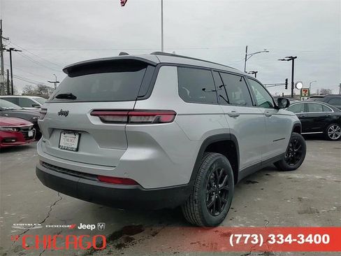 Certified 2025 Jeep Grand Cherokee L Altitude AWD/4WD image 10