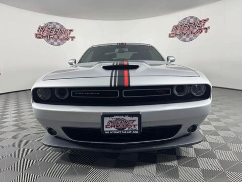 Used 2020 Dodge Challenger R/T RWD image 2