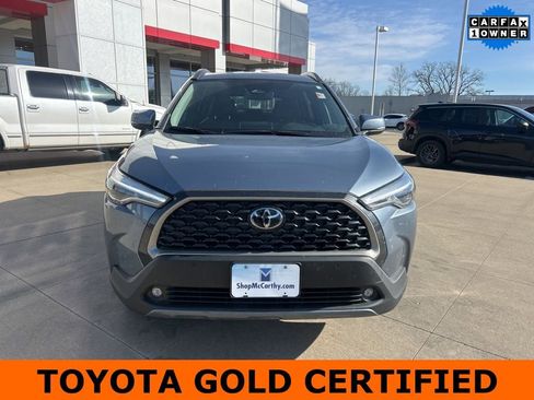 Certified 2024 Toyota Corolla Cross XLE image 2