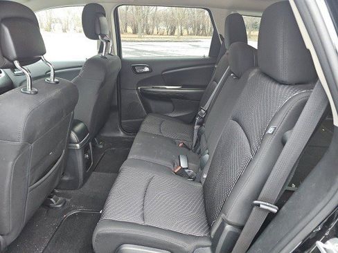 Used 2015 Dodge Journey SXT w/ Flexible Seating Group image 18