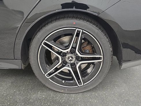 Used 2022 Mercedes-Benz CLA 250 4MATIC image 30