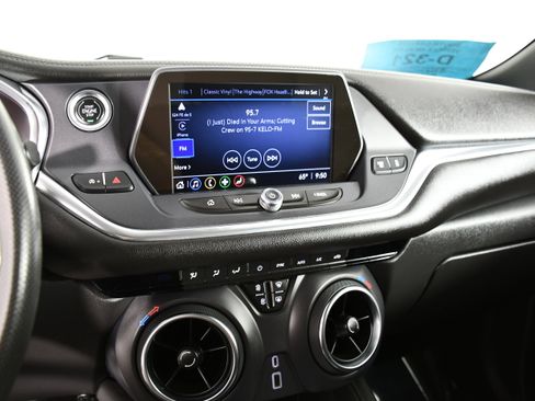 Used 2021 Chevrolet Blazer LT FWD image 26