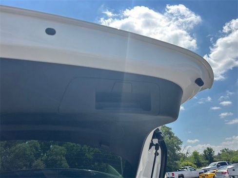 Used 2024 Buick Envision Sport Touring image 25