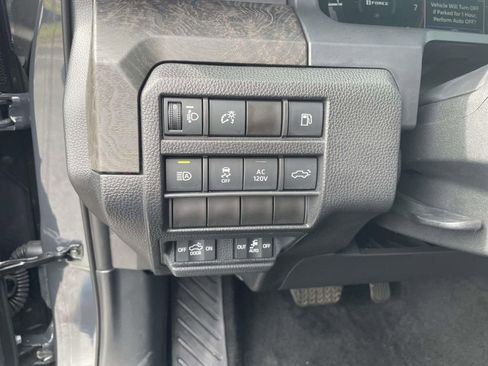 Used 2025 Toyota Tacoma Limited AWD/4WD image 20