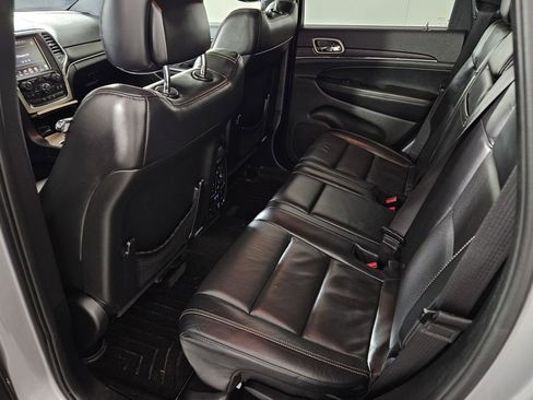 Used 2015 Jeep Grand Cherokee Limited w/ Luxury Group II AWD/4WD image 29