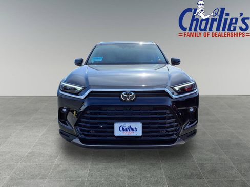 New 2026 Toyota Grand Highlander Limited image 2