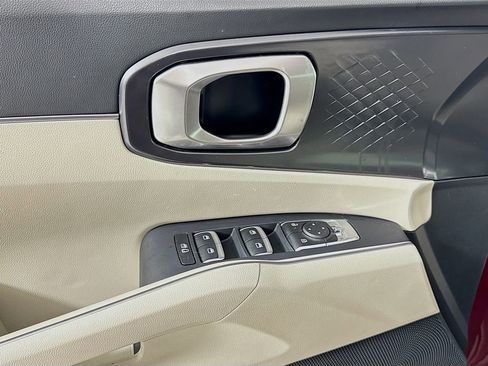 Used 2024 Kia Sorento EX image 15