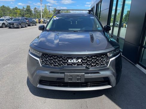 Used 2022 Kia Sorento S image 3