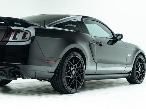 Used 2014 Ford Mustang GT Premium w/ Equipment Group 402A RWD image 13