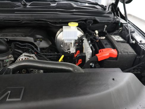 Used 2021 RAM 1500 Laramie AWD/4WD image 18