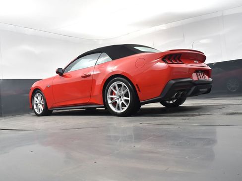 Used 2024 Ford Mustang GT Premium image 14