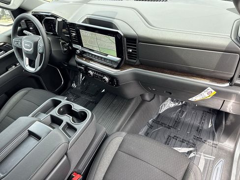 New 2026 GMC Sierra 1500 Elevation w/ LPO, Elevation Black Package RWD image 29