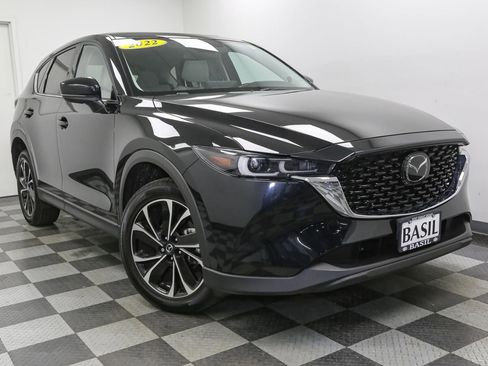 Used 2022 MAZDA CX-5 AWD 2.5 S w/ Premium Package image 2