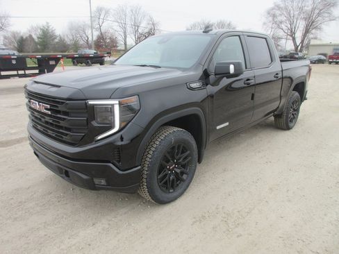 New 2026 GMC Sierra 1500 Elevation w/ Elevation Premium Package image 11