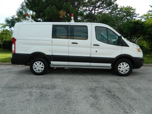 Used 2019 Ford Transit 250 130 Low Roof w/ Exterior Upgrade Package RWD image 5