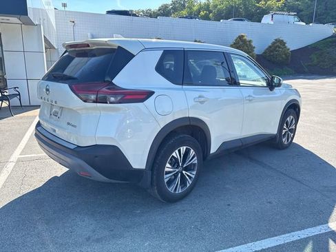 Used 2021 Nissan Rogue SV AWD/4WD image 5