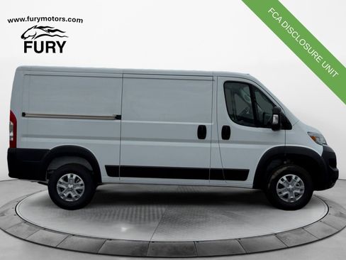 Used 2025 RAM ProMaster 2500 w/ Quick Order Package 22G SLT FWD image 2