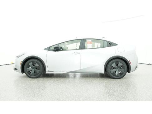 New 2026 Toyota Prius SE image 19