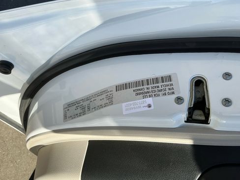 Used 2022 Chrysler Voyager LX image 24