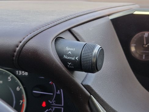 Used 2019 Lexus ES 350 w/ Premium Package image 31