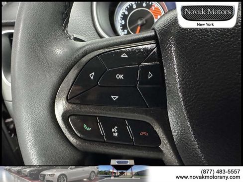 Used 2022 Jeep Cherokee Trailhawk w/ Premium Leather Package AWD/4WD image 23