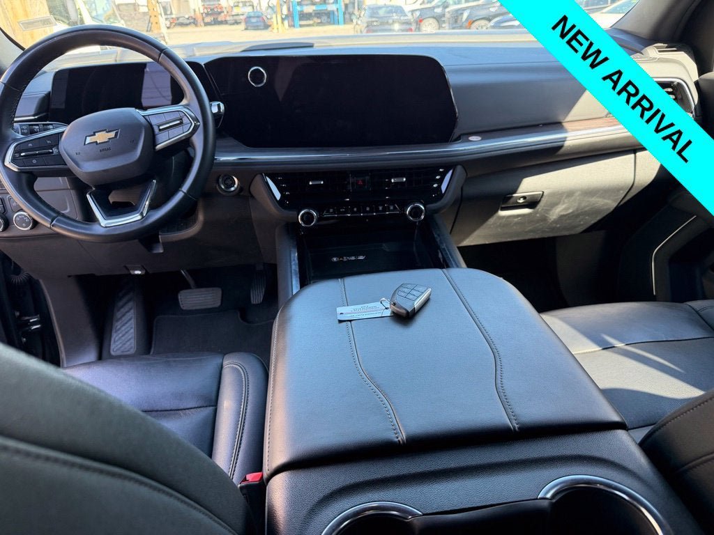 Used 2025 Chevrolet Tahoe LT AWD/4WD image 5