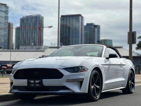 Used 2022 Ford Mustang Convertible w/ Black Accent Package image 8