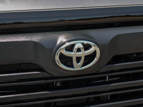 Certified 2026 Toyota Tundra SR AWD/4WD image 13