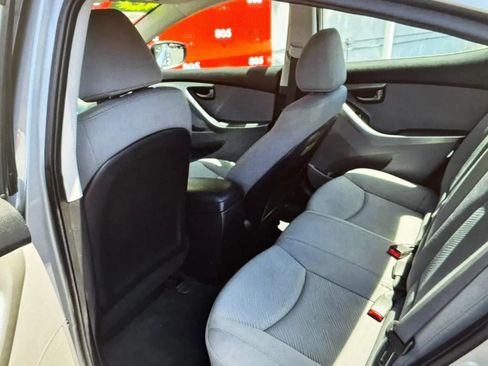 Used 2013 Hyundai Elantra GLS FWD image 9