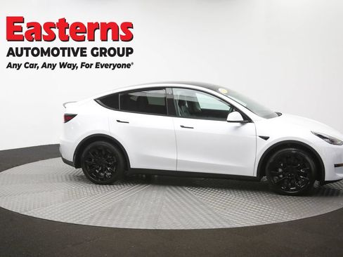 Used 2021 Tesla Model Y Long Range AWD/4WD image 42