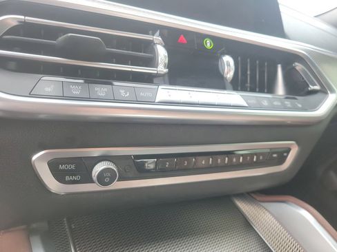 Used 2020 BMW X6 M50i image 22