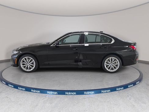 Used 2024 BMW 330i Sedan w/ Premium Package RWD image 11
