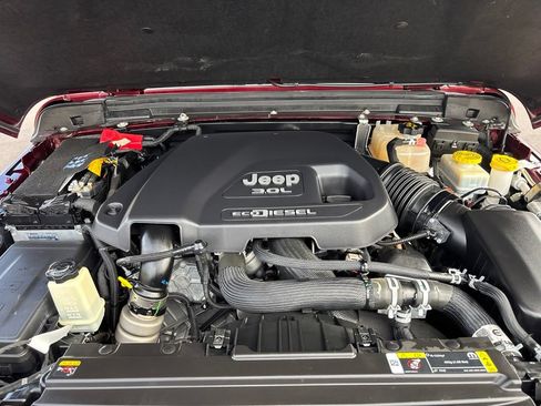 Used 2021 Jeep Wrangler Unlimited Sport AWD/4WD image 33