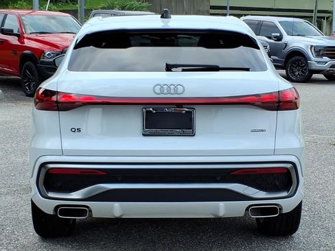 Certified 2025 Audi Q5 2.0T Premium AWD/4WD image 9