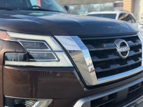 Used 2021 Nissan Armada SL w/ Captain's Chairs Package image 9