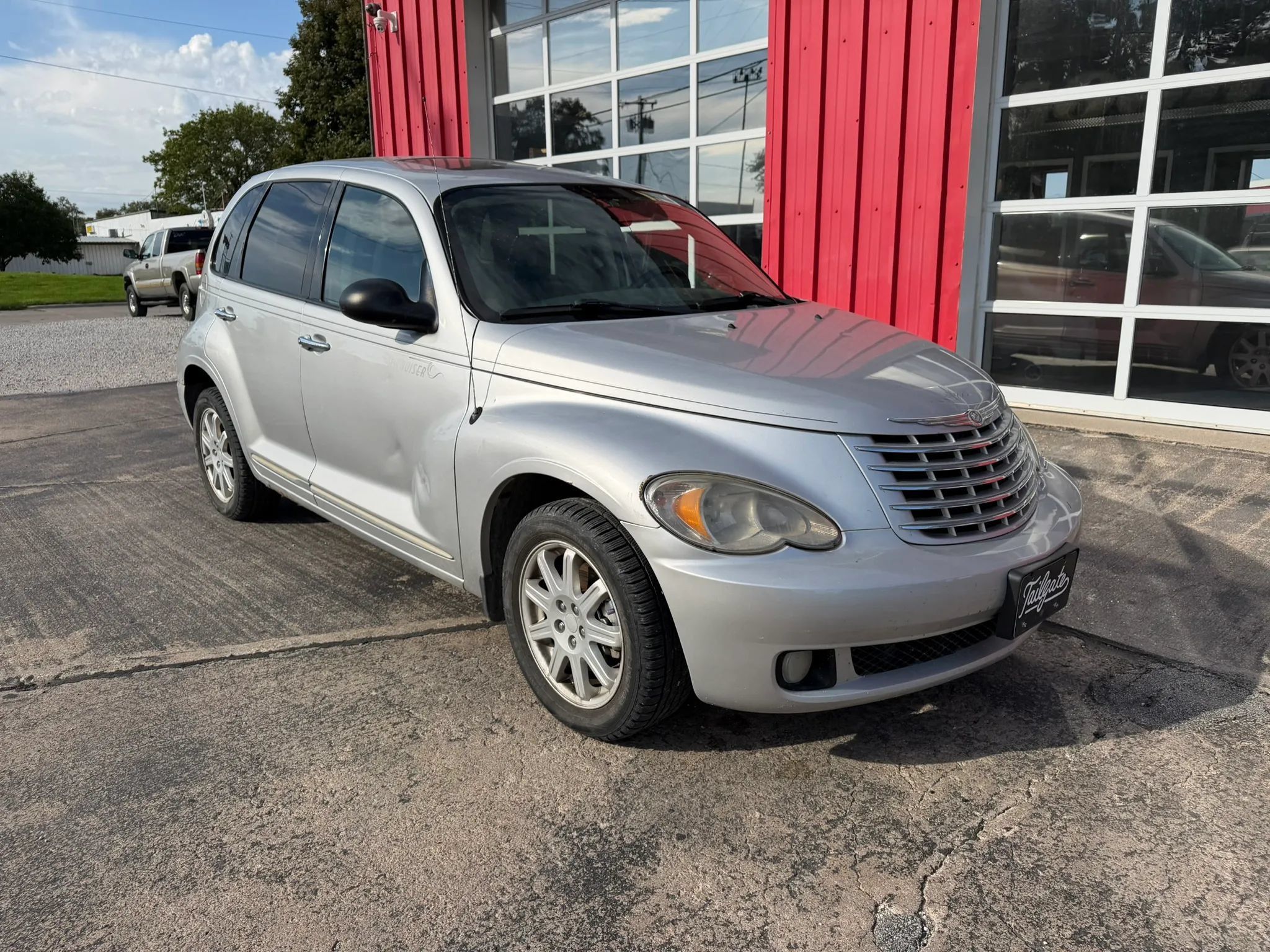 Used 2007 Chrysler PT Cruiser Limited FWD image 2