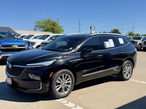 Used 2023 Buick Enclave Avenir w/ Avenir Technology Package image 2