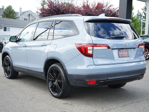 Used 2022 Honda Pilot Black Edition image 3