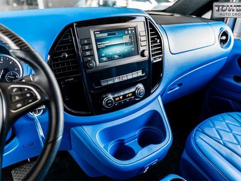 Used 2022 Mercedes-Benz Metris image 26